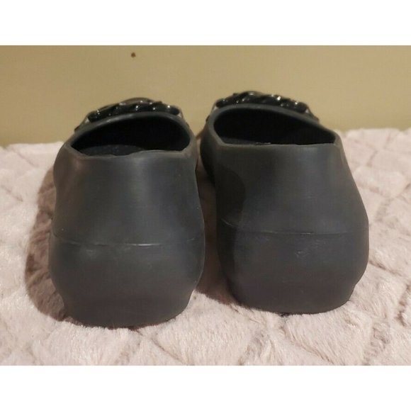 Women's Black Crocs Flats w/ Chain Design to Toe, Size 8 - Picture 3 of 6